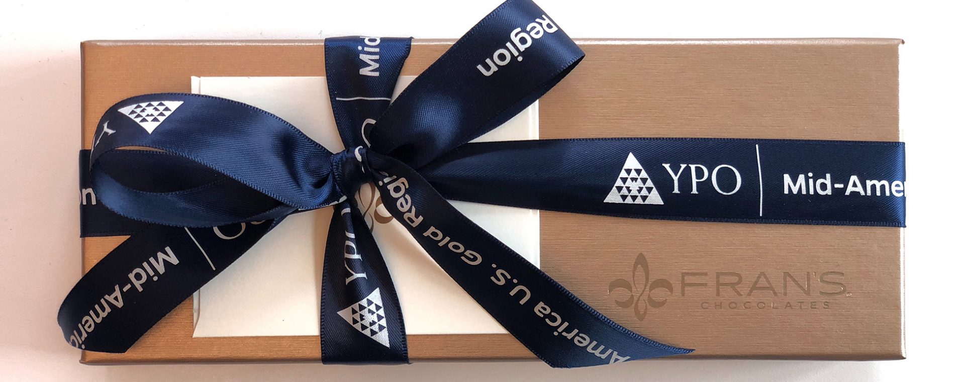 custom logo ribbons, logo on ribbons, high quality ribbons, corporate gifting, branding ribbon, pantone matching ribbon, custom ribbon, PMS matching ribbon, satin logo ribbon, company branding