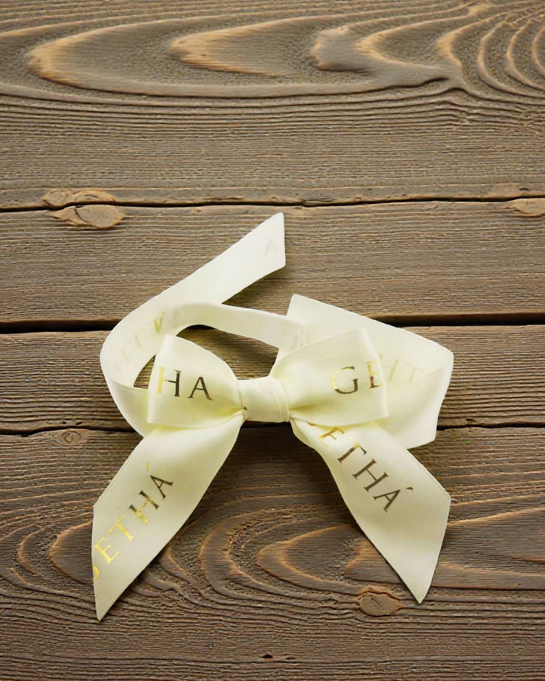 custom logo bows, custom logo ribbon, custom premade bows, custom gift bow, company branding bow, custom satin bow, custom bow with logo (1)
